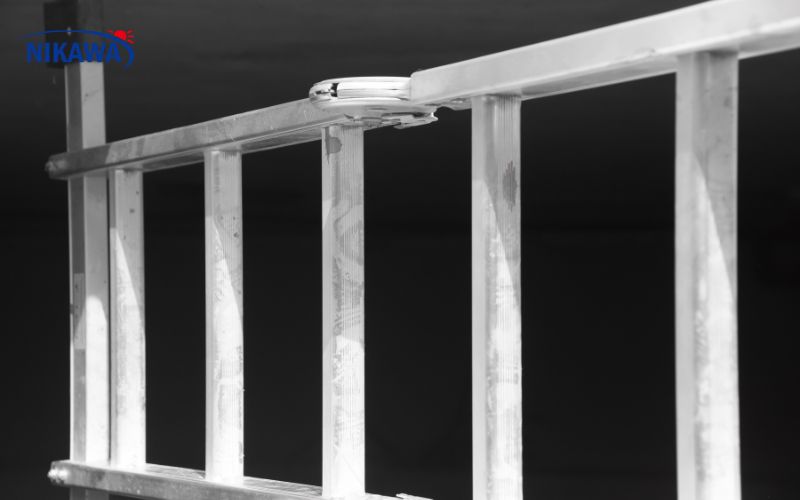 Thang nhôm mới còn đi kèm với chế độ bảo hành, mang lại sự an tâm khi sử dụng