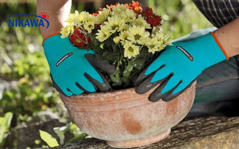 Găng tay làm vườn—bảo vệ tay khi tiếp xúc với đất và cây Găng tay làm vườn—bảo vệ tay khi tiếp xúc với đất và cây