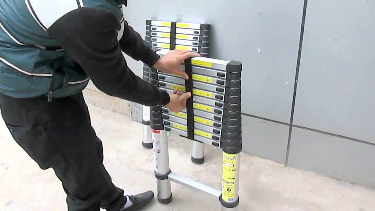 Mở và đóng thang nhôm cẩn thận
